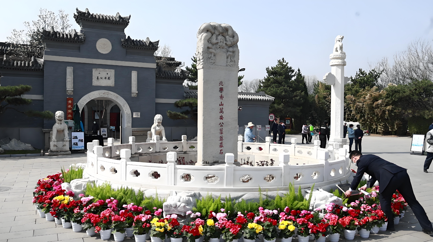 万安公墓：百年人文圣地，生命的诗意归处