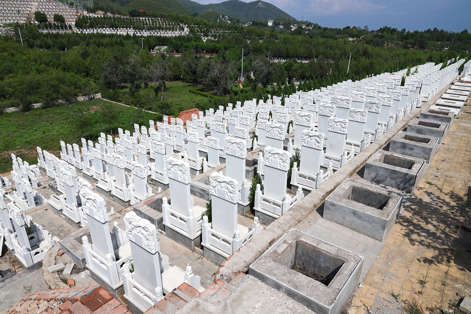 炎黄陵园位置在哪？昌平兴寿镇的宁静归宿地