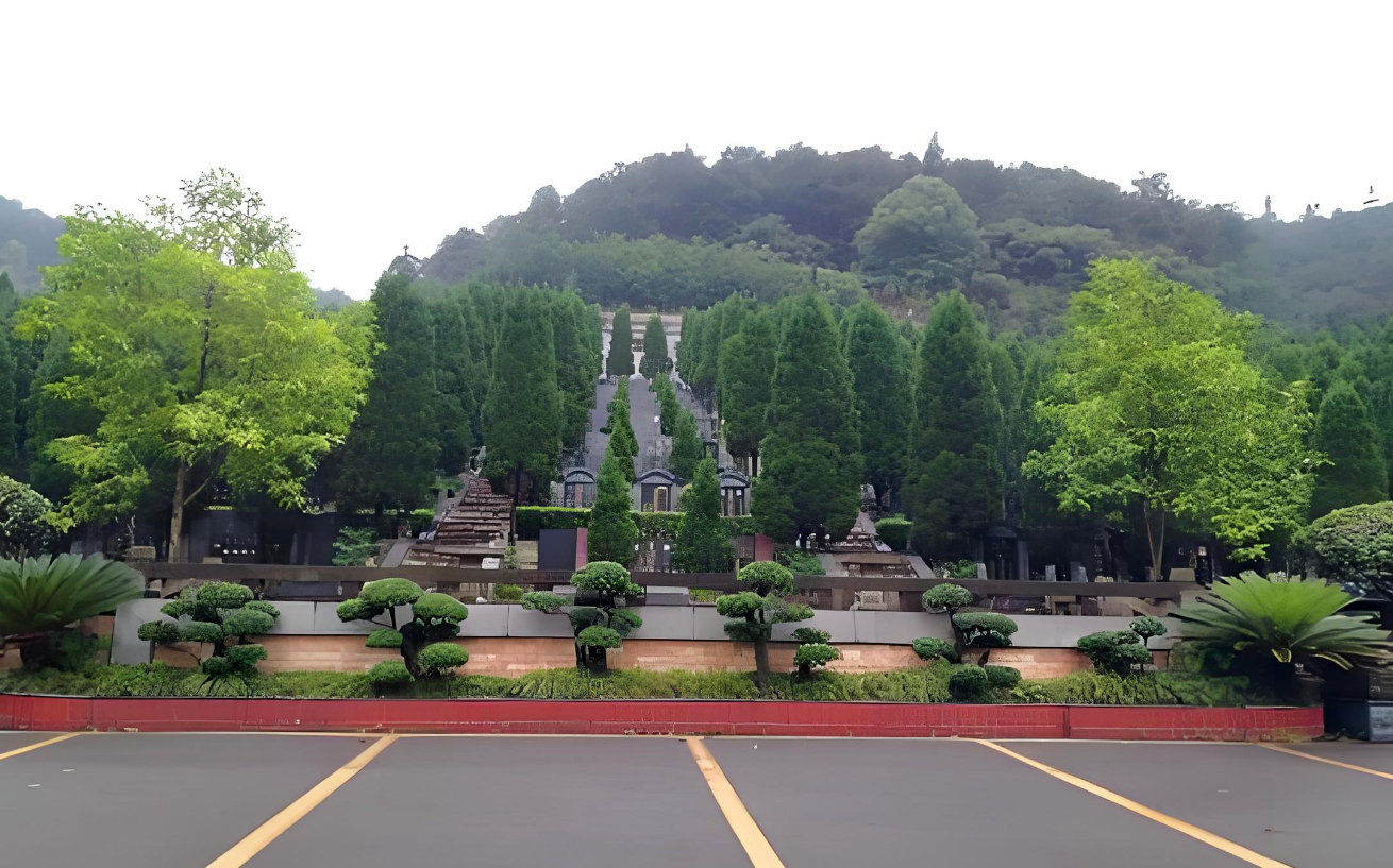 金山陵园：燕京八景旁的生命纪念园