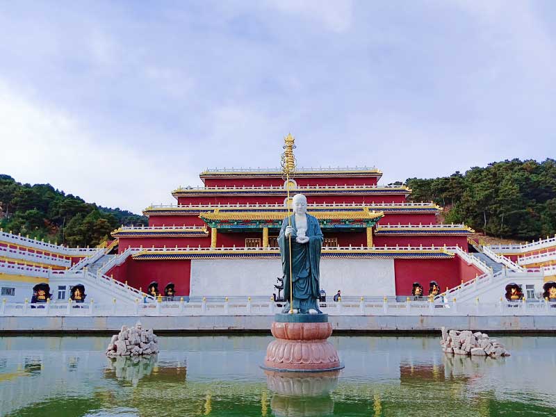 清东陵万佛园位置在哪？紧邻皇陵的风水纪念园