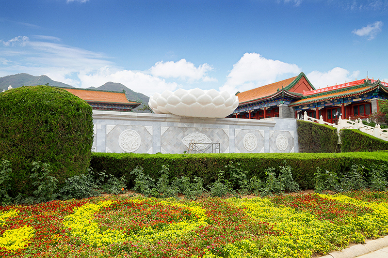 天寿陵园位置在哪？自然、风水与艺术的交融