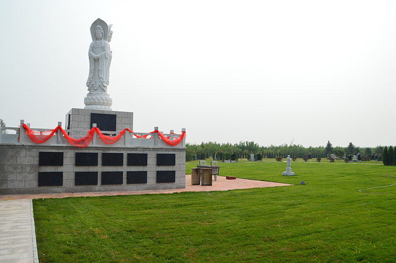 京南万佛园：集自然山水与佛教文化于一体的陵园